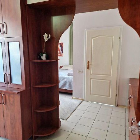 White House Aparthotel Balti Kültér fotó