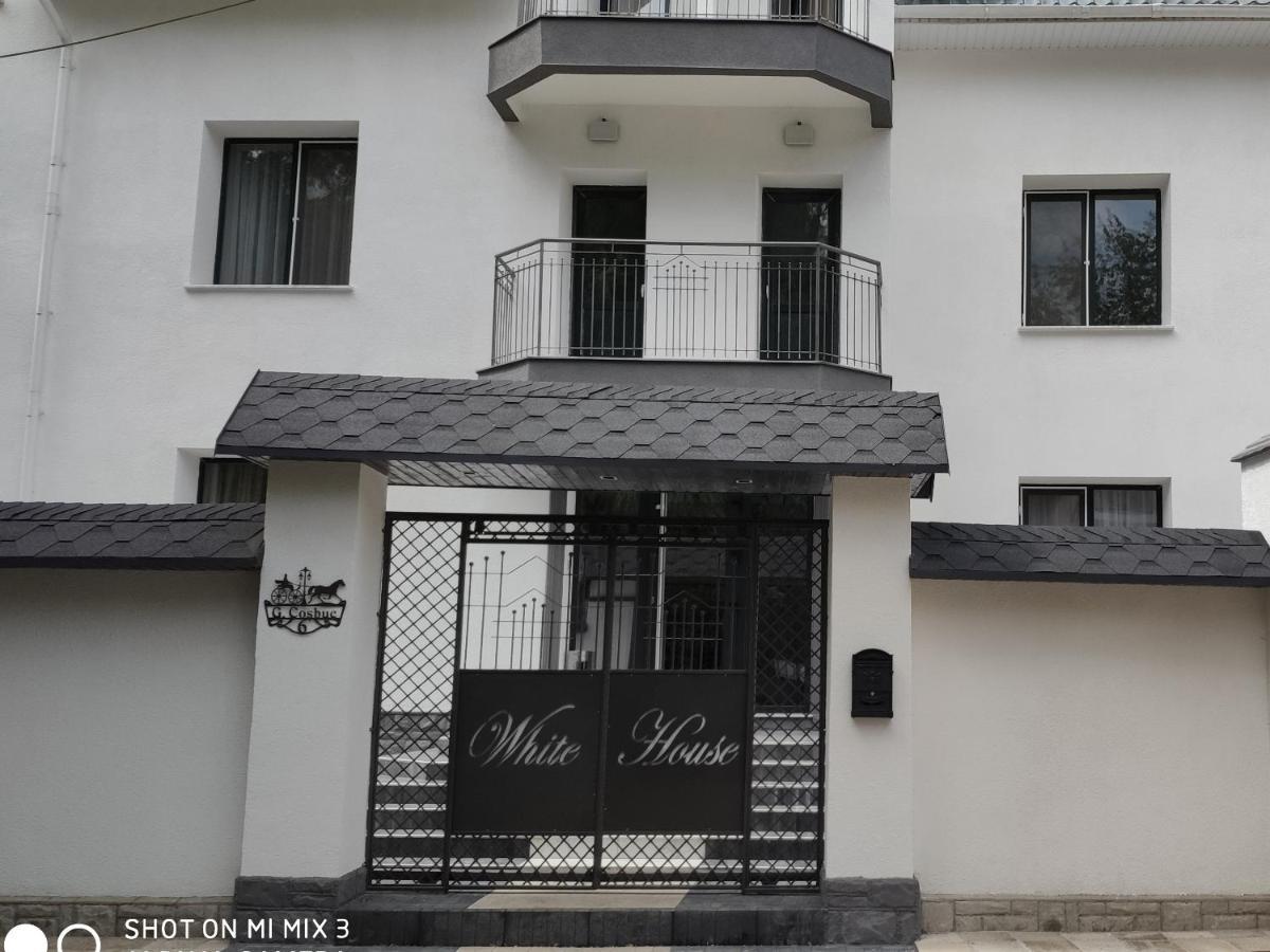 White House Aparthotel Balti Kültér fotó
