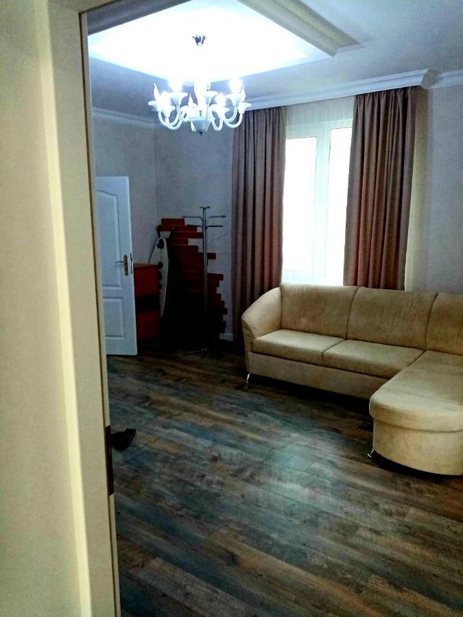 White House Aparthotel Balti Kültér fotó