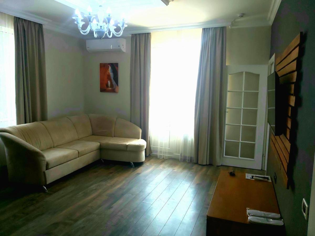 White House Aparthotel Balti Kültér fotó